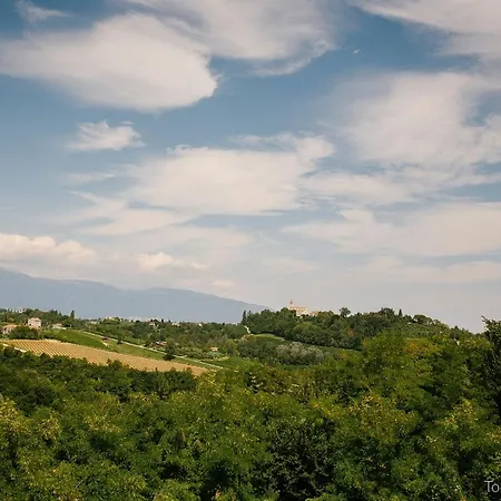 Ca' Milone Bed and Breakfast San Pietro Di Feletto